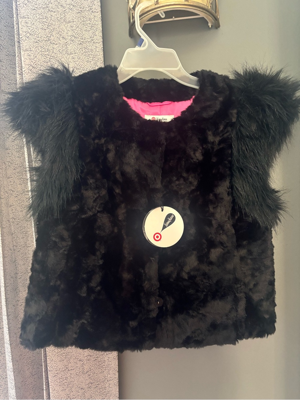 NWT Bohemian rocker grunge festival Black Faux Fur Snap Front pink Lined Vest L